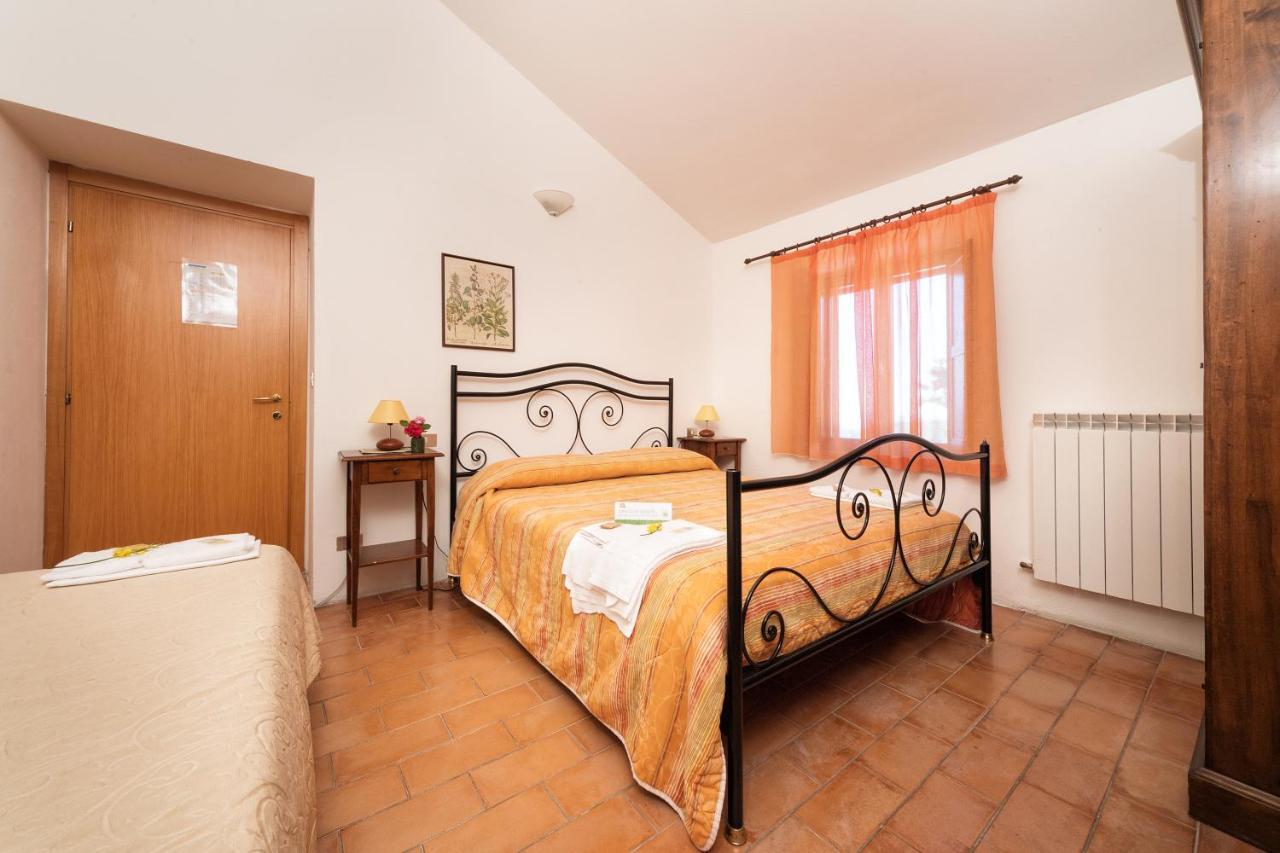 Agriturismo Girolomoni - Locanda Isola del Piano Εξωτερικό φωτογραφία